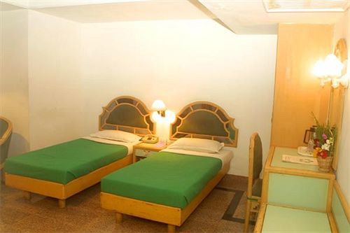 Hotel Maurya International Madras Buitenkant foto