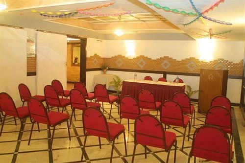 Hotel Maurya International Madras Buitenkant foto